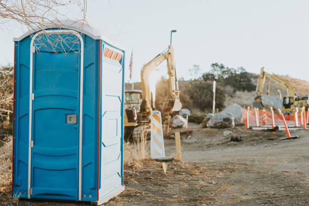 Best Porta potty delivery and setup  in Overland Park, KS