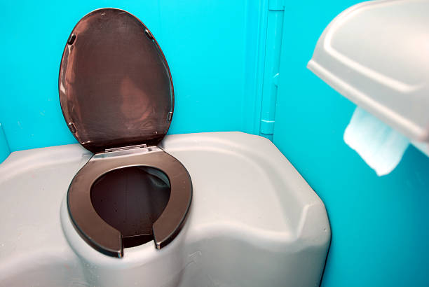 Best Portable toilet rental cost  in Overland Park, KS